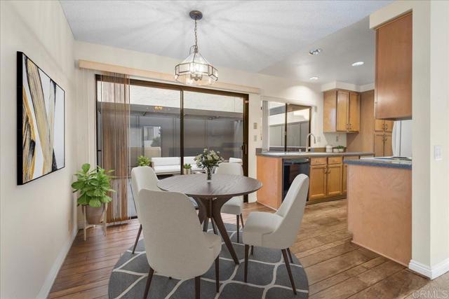 Detail Gallery Image 2 of 32 For 1280 River Vista Rw #122,  San Diego,  CA 92111 - 2 Beds | 2 Baths