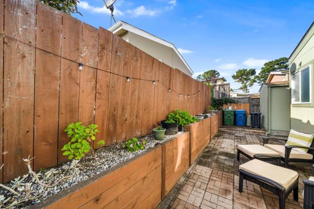 3 Lighthouse Road, Half Moon Bay CA: https://media.crmls.org/mediaz/e2fe569b-db2f-4a7d-856b-b5d87759cf8d.jpg