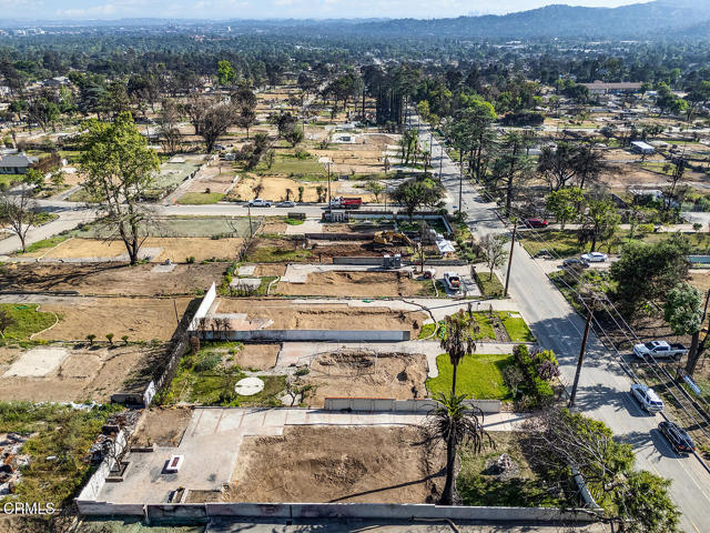 3296 Fair Oaks Ave, Altadena CA: https://media.crmls.org/mediaz/e2ffacd9-ae31-4952-b207-9f21ac22ab85.jpg