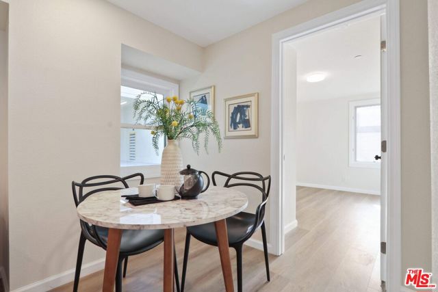 Image 6 of 40 For 528 Daisy Avenue