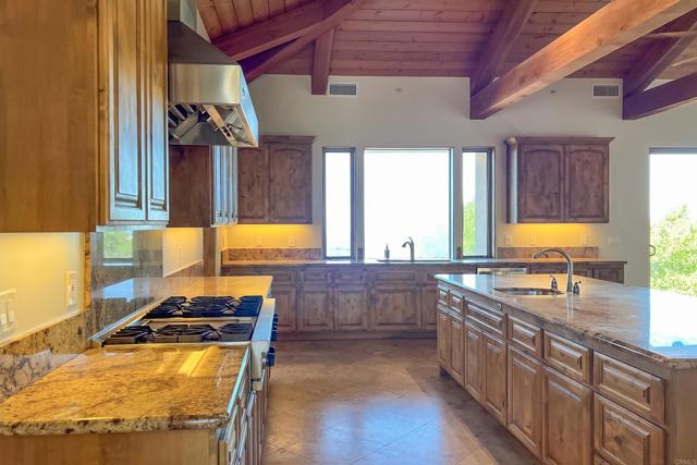 Detail Gallery Image 18 of 71 For 15711 Salida Del Sol, Ramona,  CA 92065 - 5 Beds | 4/2 Baths