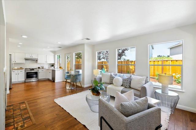 4266 Verdigris Circle, San Jose CA: https://media.crmls.org/mediaz/e301393f-9488-4e4a-8caf-c8b450a4fcbe.jpg