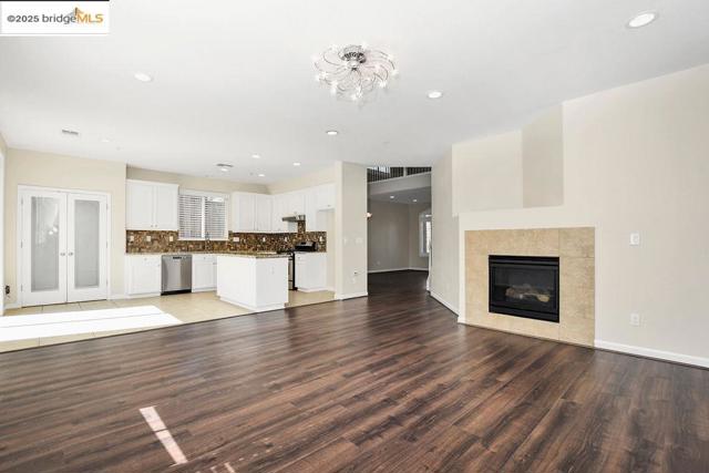 3120 Rio Viejo Drive, Bay Point CA: https://media.crmls.org/mediaz/e3019ae6-70a0-45ad-80b2-3fee4e38c2cd.jpg