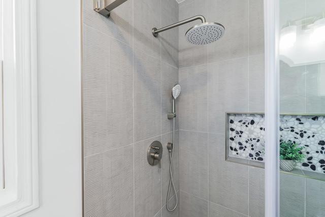 4715 Davenport Avenue, Oakland CA: https://media.crmls.org/mediaz/e3023c28-e81b-466a-b4c3-81fc3a2e430a.jpg