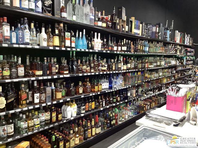 19345 Indian Canyon, Palm Springs CA: https://media.crmls.org/mediaz/e302a517-3d27-47e8-beef-3e3178b32b31.jpg