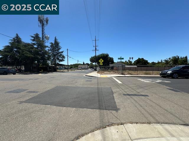 201 Ohara, Oakley CA: https://media.crmls.org/mediaz/e302c336-3f6c-459d-9c71-2b9b467cab86.jpg
