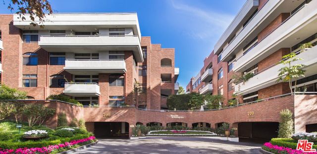 200 North Swall Drive, PH53 photo 1