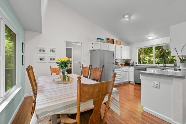 903 Redwood Drive, Aptos CA: https://media.crmls.org/mediaz/e302fad9-b70e-40a5-be24-0207420d607f.jpg
