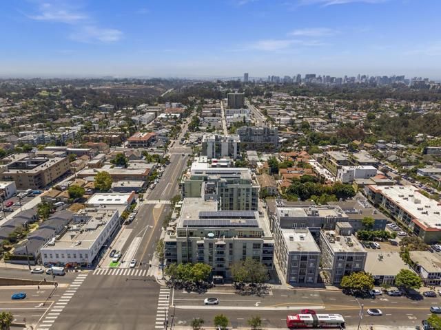 3812 Park Blvd, San Diego CA: https://media.crmls.org/mediaz/e3031520-e614-4990-a272-0bda36473bc9.jpg