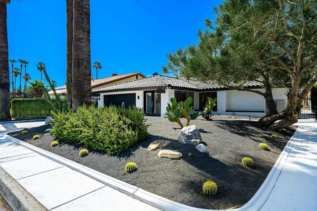69291 Tamala Avenue, Cathedral City CA: https://media.crmls.org/mediaz/e3045702-b390-491d-b231-27b973c729c1.jpg