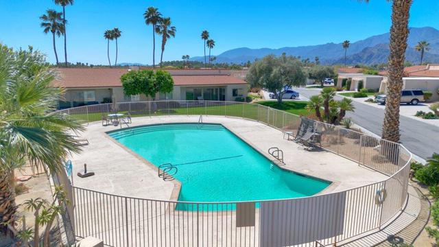 Image 37 of 46 For 80076 Palm Cir Drive