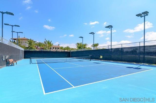 1622 Puffin Pl, Chula Vista CA: https://media.crmls.org/mediaz/e3054a33-8e49-4326-96bb-fc2c0b05db45.jpg