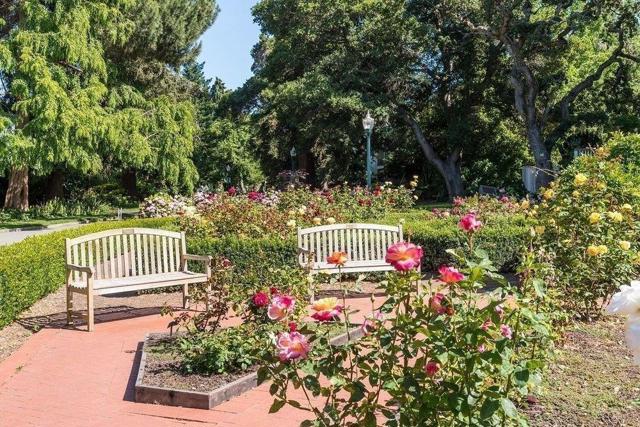 10 9th Avenue, San Mateo CA: https://media.crmls.org/mediaz/e305ac05-9be1-458b-b70f-c8b38aa13dd3.jpg