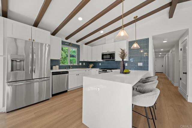 Detail Gallery Image 8 of 37 For 4397 Cartagena Dr, San Diego,  CA 92115 - 4 Beds | 2 Baths