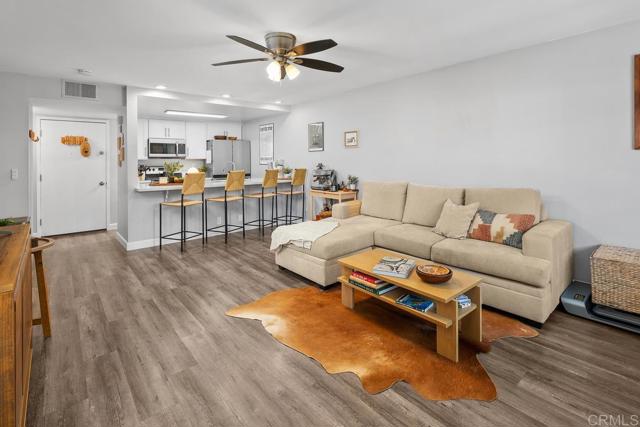 Detail Gallery Image 10 of 37 For 10737 San Diego Mission Rd #312,  San Diego,  CA 92108 - 1 Beds | 1 Baths