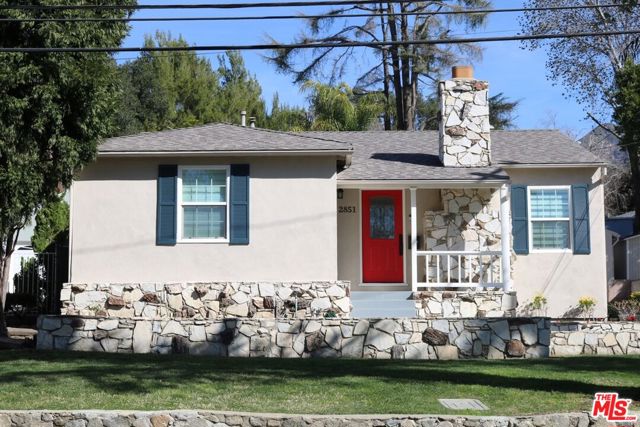 2851 Fairmount Avenue, La Crescenta CA: https://media.crmls.org/mediaz/e3077cd1-1a05-47b8-8e3f-6033a5c13605.jpg