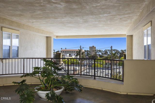 Detail Gallery Image 3 of 34 For 436 Poli St #311,  Ventura,  CA 93001 - 2 Beds | 2 Baths