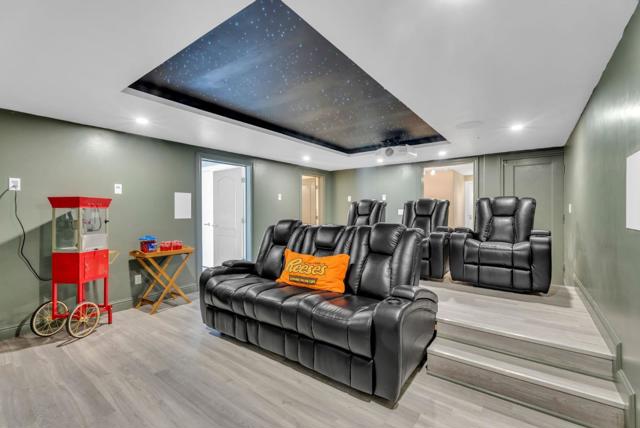 1851 21st Avenue, San Francisco CA: https://media.crmls.org/mediaz/e3098be0-6b3c-4326-a69d-22fa3e5fc244.jpg
