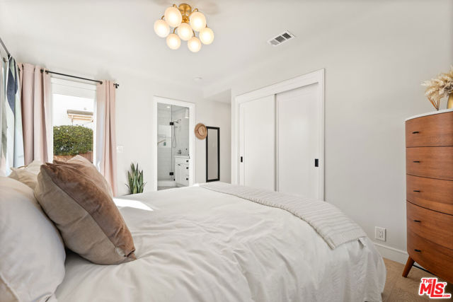 7818 Truxton Avenue, Los Angeles CA: https://media.crmls.org/mediaz/e309fc43-f46a-4358-87fd-a01206268cdc.jpg