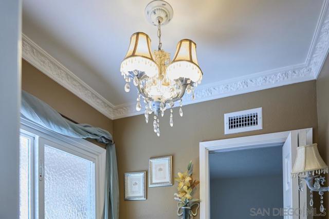 6289 Lake Arago Ave, San Diego CA: https://media.crmls.org/mediaz/e30a70e0-2fb8-4713-9b1b-99562907bd3a.jpg
