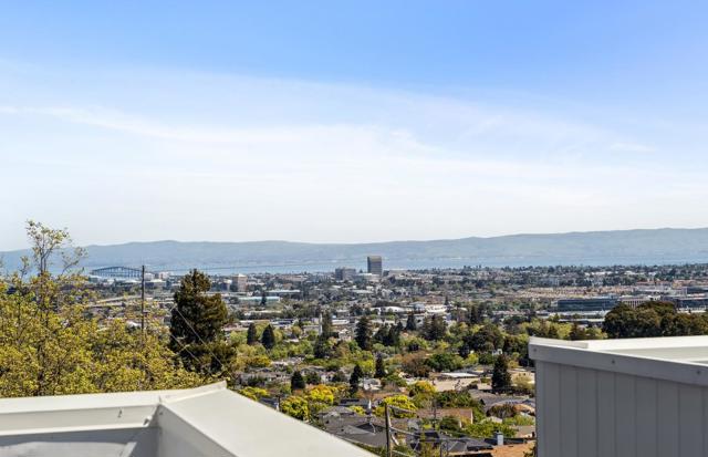 2512 Sage Street, San Mateo CA: https://media.crmls.org/mediaz/e30c2ae0-a869-4c49-8589-1b95f1abea43.jpg