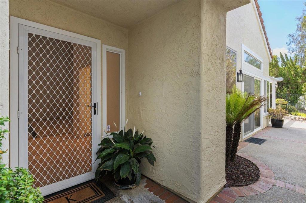1686 Hermosita Dr - photo 5