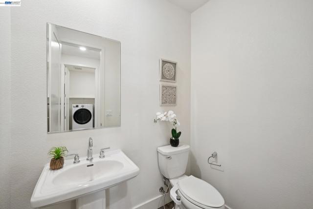 57109 Via Vicenza, San Ramon CA: https://media.crmls.org/mediaz/e30c80c0-a6cd-455e-bbae-8a93a3d9913c.jpg