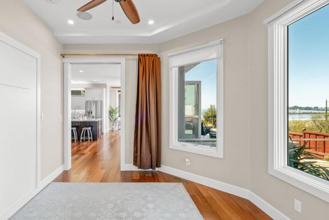 2974 E Cliff Drive, Santa Cruz CA: https://media.crmls.org/mediaz/e30d4d3a-8dbc-47b1-9de8-2b5c1db8a2f1.jpg