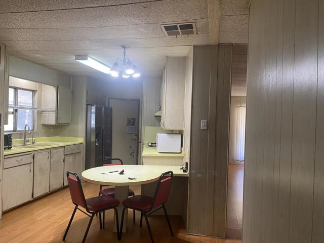 3637 Snell Avenue, San Jose CA: https://media.crmls.org/mediaz/e30d7726-3da5-41c3-aa85-fda59aec5d96.jpg