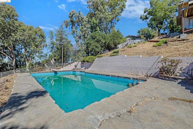 Image 37 of 42 For 28016 Whitestone Ct