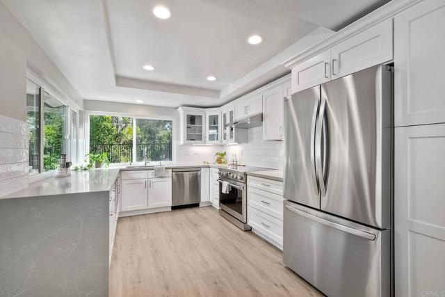 10265 Aviary Drive, San Diego CA: https://media.crmls.org/mediaz/e30ea743-abcf-4ffe-95bb-224bd936ecee.jpg