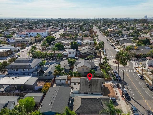 3711 29th St, San Diego CA: https://media.crmls.org/mediaz/e30ec168-799b-47d9-bd07-bf81bd8ba7b7.jpg