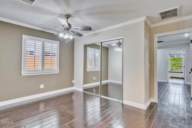 Detail Gallery Image 18 of 30 For 23363 Erwin St, Los Angeles,  CA 91367 - 4 Beds | 3 Baths