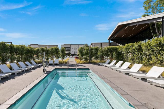 Detail Gallery Image 35 of 51 For 10405 Galen Way, San Diego,  CA 92126 - 3 Beds | 3 Baths