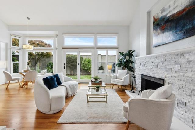 321 Eagle Trace Drive, Half Moon Bay CA: https://media.crmls.org/mediaz/e312f1d5-adfa-4139-8c90-2bad32c2b81b.jpg