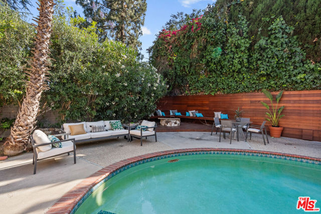2103 N Hobart Boulevard, Los Angeles CA: https://media.crmls.org/mediaz/e3138b2a-6734-43f0-9625-db76851ea93e.jpg