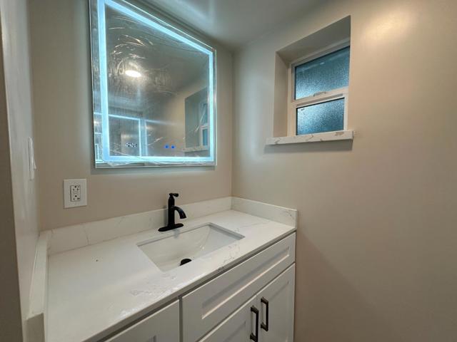 Image 23 of 36 For 121 Bella Vista Way