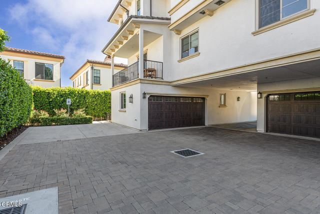418 Fairview Avenue, Arcadia CA: https://media.crmls.org/mediaz/e314e51e-3699-4034-8cdf-cb59801c568d.jpg