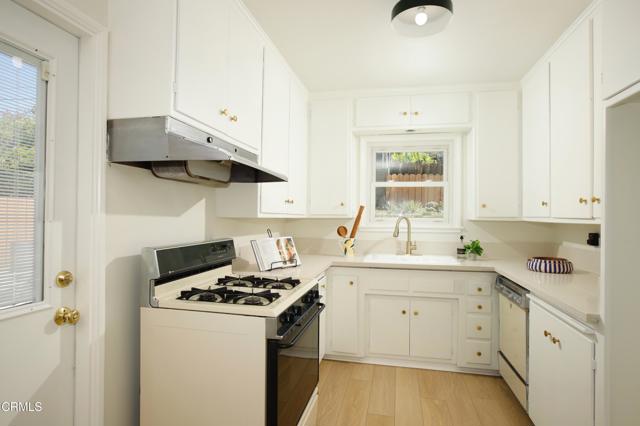 Detail Gallery Image 12 of 25 For 3749 Fairesta St, La Crescenta,  CA 91214 - 2 Beds | 1 Baths