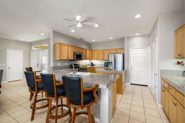 81297 Golden Barrel Way, La Quinta CA: https://media.crmls.org/mediaz/e31607b0-3a40-4523-b5e1-c4afb7957b7d.jpg