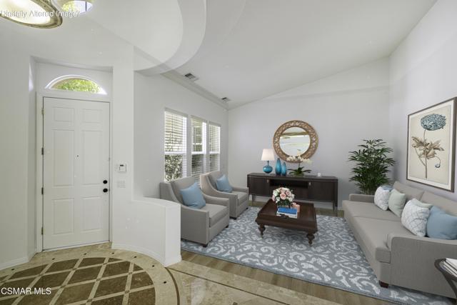 3178 Sunset Hills Boulevard, Thousand Oaks CA: https://media.crmls.org/mediaz/e3168790-f424-4d9f-8f81-5a91510a4eb8.jpg