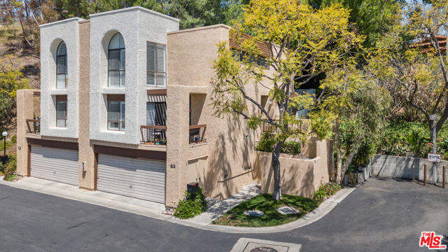 712 Vallejo Villas, Los Angeles CA: https://media.crmls.org/mediaz/e31720d7-66fb-48c9-84b2-2d33f0f27e2a.jpg