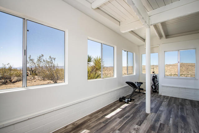 57349 Mesa Drive, Yucca Valley CA: https://media.crmls.org/mediaz/e31ab08a-4b90-4422-94a8-7b447fdebfaf.jpg