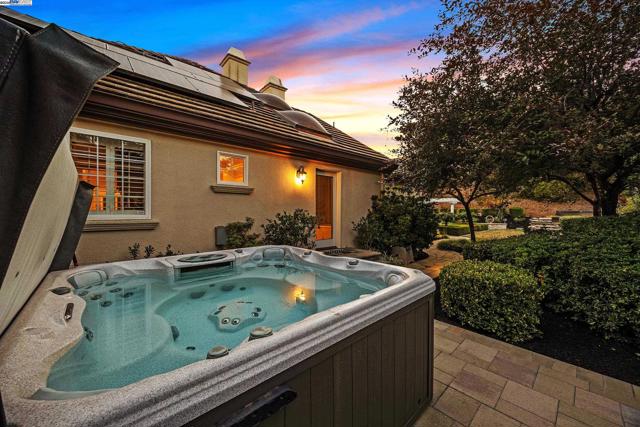 24 Timberview Ct., Danville CA: https://media.crmls.org/mediaz/e31b0d36-9c29-4cf8-84ab-ba8b6737fdce.jpg