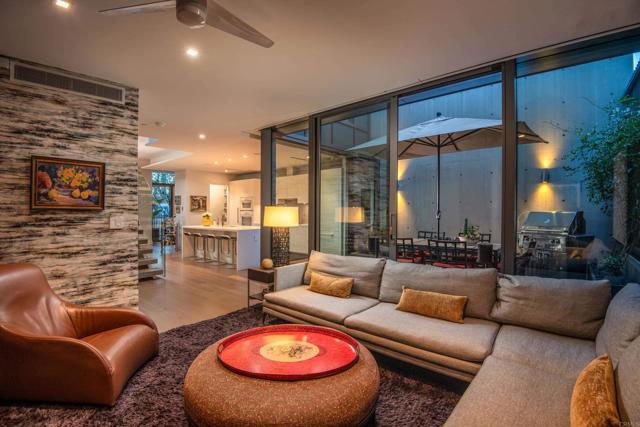 Detail Gallery Image 7 of 37 For 589 Palm St, San Diego,  CA 92103 - 2 Beds | 2/1 Baths