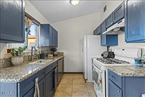 Detail Gallery Image 7 of 34 For 10945 Rome Beauty Dr, California City,  CA 93505 - 4 Beds | 2 Baths