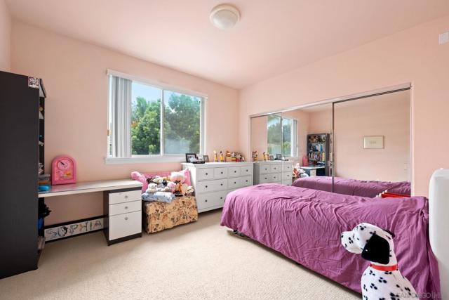 Image 34 of 69 For 11766 Treadwell Dr