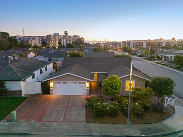 626 Harvester Drive, Foster City CA: https://media.crmls.org/mediaz/e31ca9fe-45a2-48ed-a876-ffbacbf974c1.jpg