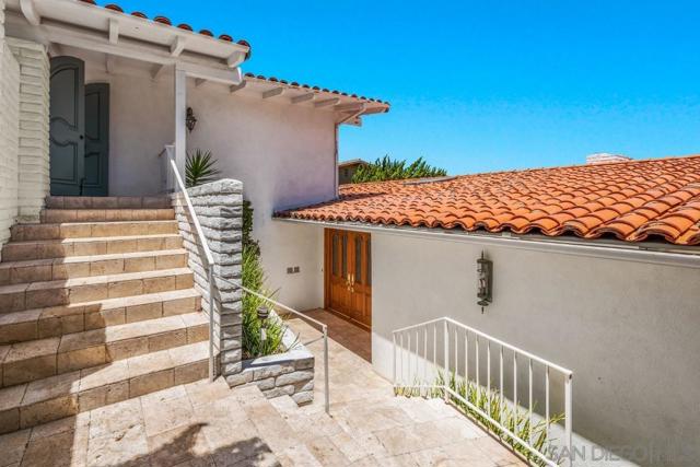 605 Palos Verdes Dr W, Palos Verdes Estates, California 90274, 4 Bedrooms Bedrooms, ,2 BathroomsBathrooms,Residential,Sold,Palos Verdes Dr W,220015650SD