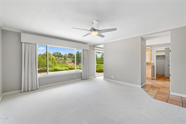 947 Camino Concordia, Camarillo CA: https://media.crmls.org/mediaz/e31cc5cc-6e2c-46a5-902d-4f1a521e40ab.jpg
